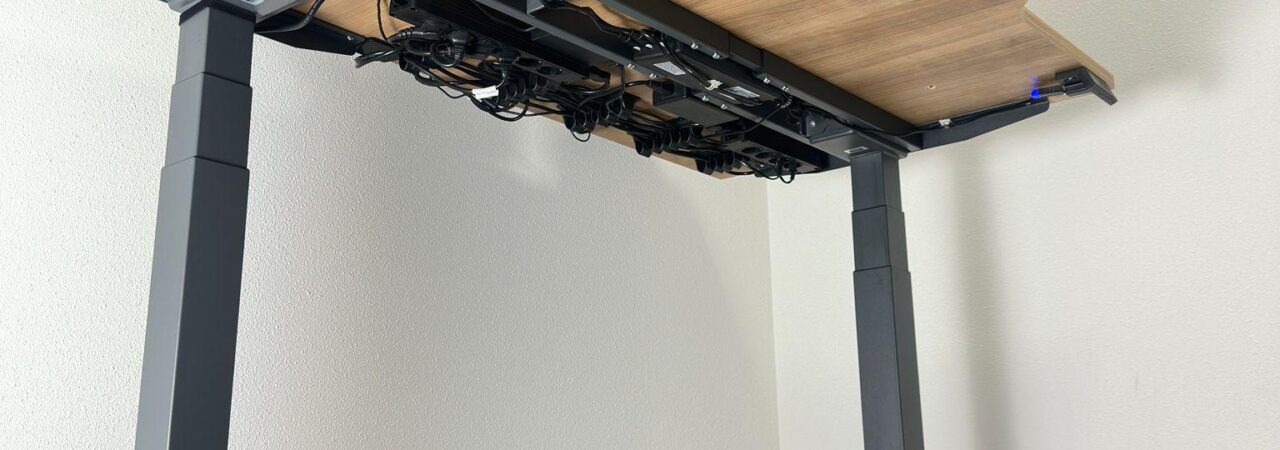 Werkplekbekabeling die uw kantoor compleet maakt Retoppers